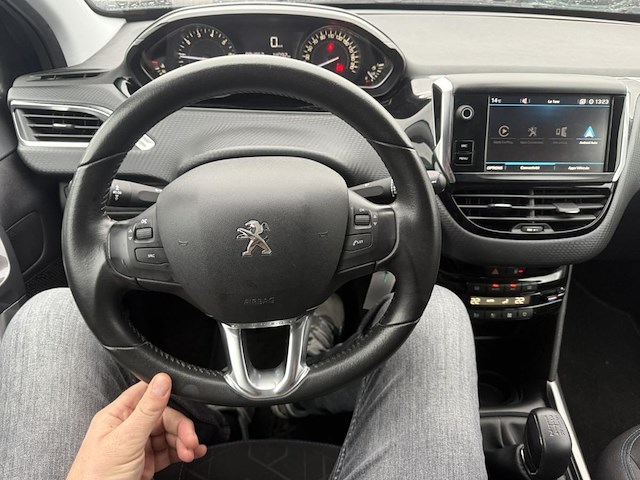 Peugeot 2008 1.2i puretech style, 2018 - afbeelding 9 van  24