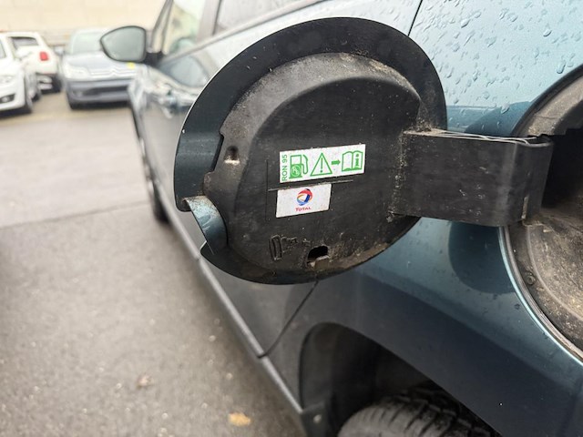 Peugeot 2008 1.2i puretech style, 2018 - afbeelding 13 van  24