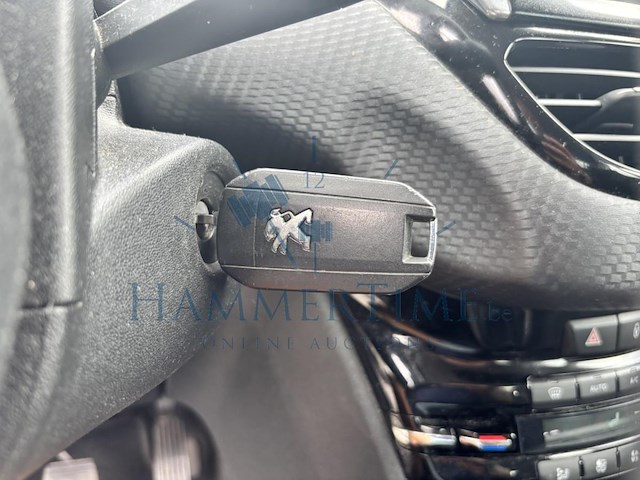 Peugeot 2008 1.6 bluehdi active, 2016 - afbeelding 10 van  30