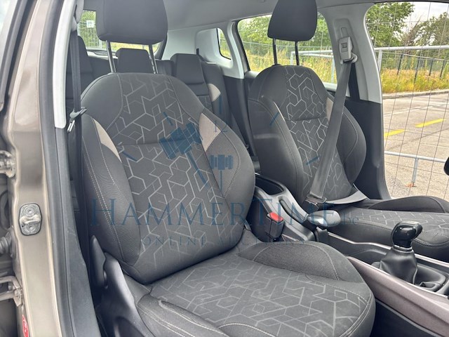 Peugeot 2008 1.6 bluehdi active, 2016 - afbeelding 18 van  30