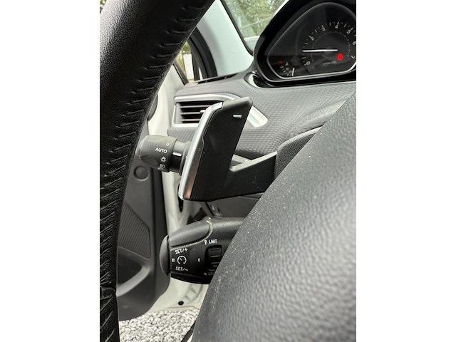 Peugeot 2008, 2016 - afbeelding 15 van  24