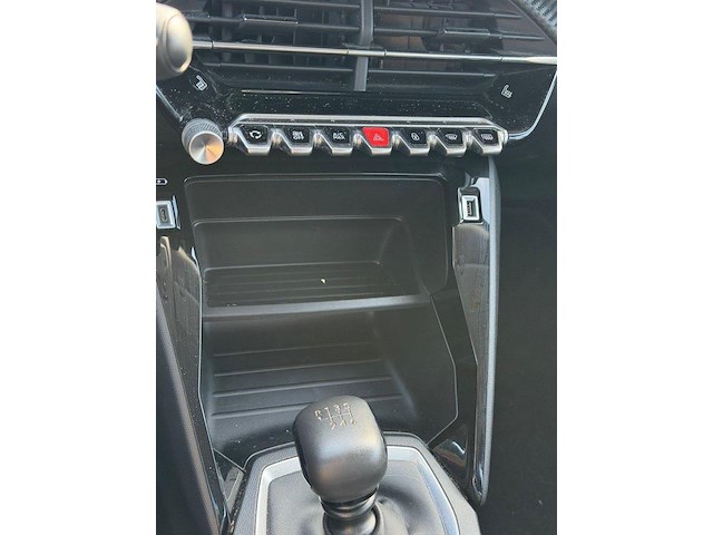 Peugeot 2008, 2021 - afbeelding 13 van  26