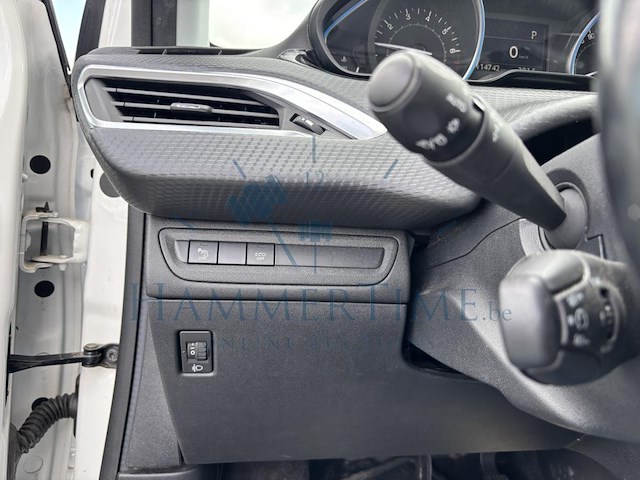 Peugeot 2008 - afbeelding 14 van  33