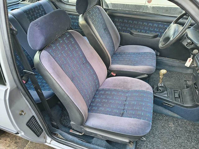 Peugeot 205 - 1997 - afbeelding 4 van  6