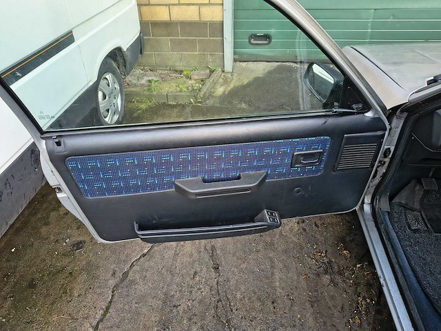Peugeot 205 - 1997 - afbeelding 13 van  15