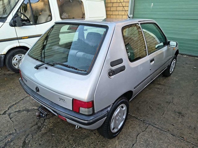 Peugeot 205 - 1997 - afbeelding 4 van  6