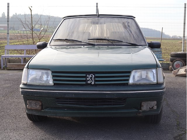 Peugeot 205 - vf320dk2224917038 - 1992 - afbeelding 12 van  25