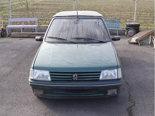 Peugeot 205 - vf320dk2224917038 - 1992 - afbeelding 19 van  25