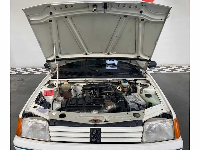 Peugeot 205 groene 1.4 vintage auto's > 15 - afbeelding 3 van  31