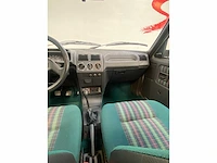 Peugeot 205 groene 1.4 vintage auto's > 15 - afbeelding 9 van  31