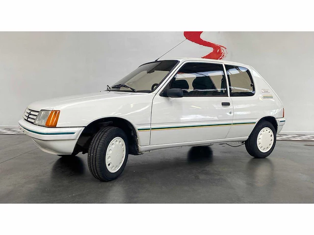Peugeot 205 groene 1.4 vintage auto's > 15 - afbeelding 12 van  31