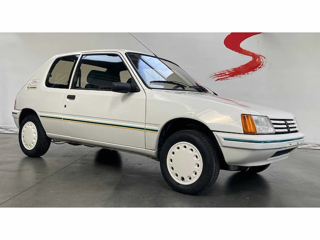 Peugeot 205 groene 1.4 vintage auto's > 15 - afbeelding 27 van  31