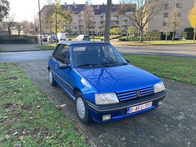 Peugeot 205 - afbeelding 34 van  35