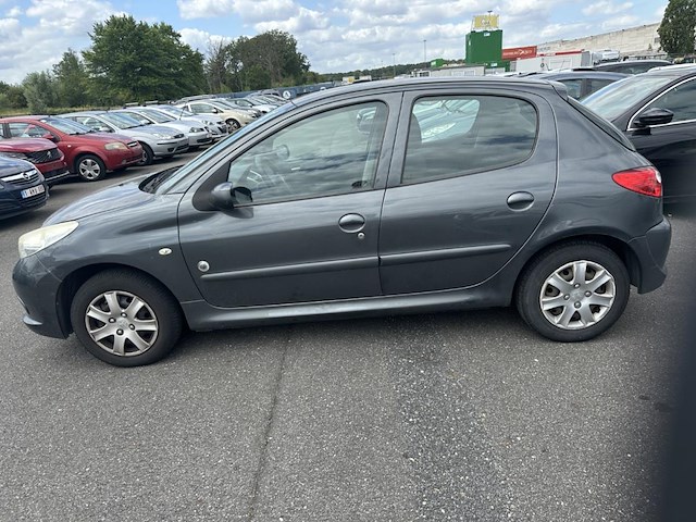 Peugeot 206+ 1.4i generation,2012 - afbeelding 28 van  29