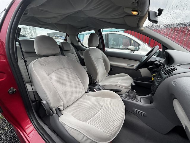 Peugeot 206, 2004 - afbeelding 15 van  30