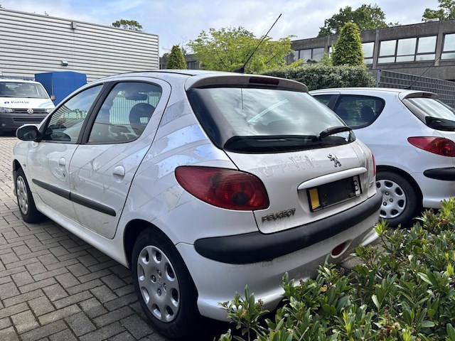 Peugeot 206, 2008 - afbeelding 26 van  29