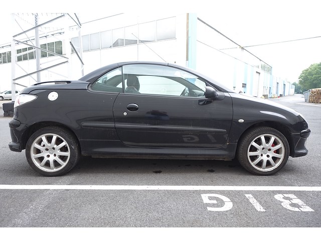 Peugeot 206 cabrio - afbeelding 6 van  12