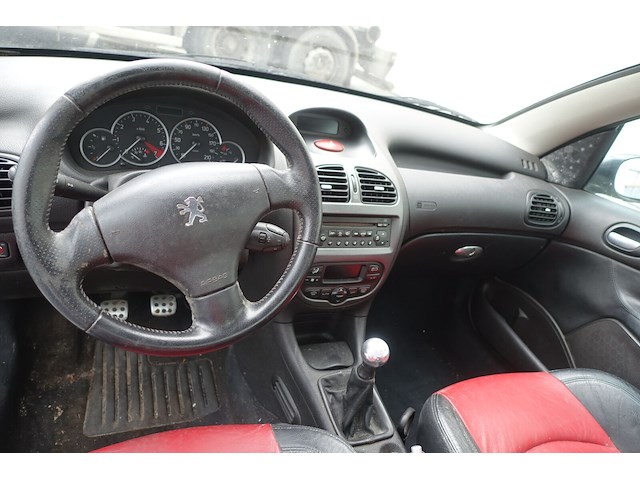 Peugeot 206 cabrio - afbeelding 8 van  12