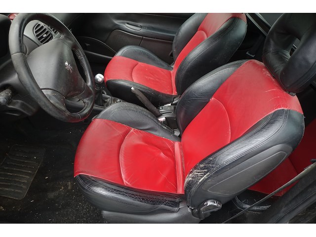 Peugeot 206 cabrio - afbeelding 9 van  12