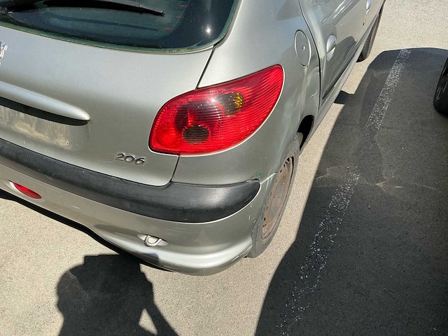 Peugeot 206 personenwagen personenauto - afbeelding 15 van  18