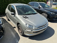 Peugeot 206 personenwagen personenauto - afbeelding 18 van  18