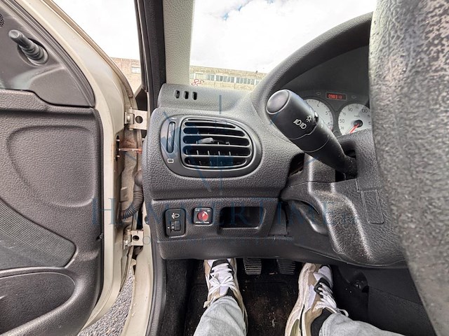 Peugeot 206 phase 2 1 4i one line, 2005 - afbeelding 13 van  33