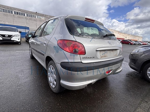Peugeot 206 phase 2 1 4i one line, 2005 - afbeelding 31 van  33