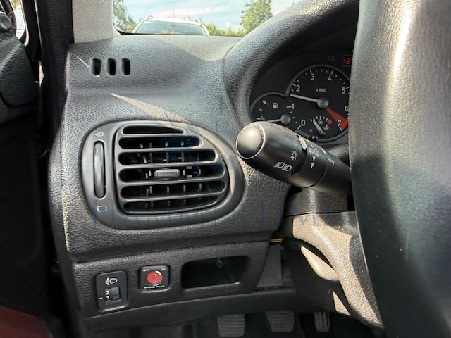 Peugeot 206 phase 2 1 6i 16v quiksilver, 2004 - afbeelding 9 van  35