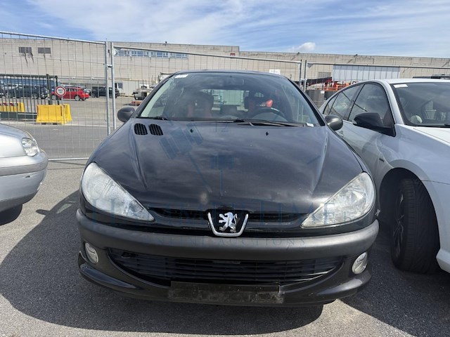 Peugeot 206 phase 2 1 6i 16v quiksilver, 2004 - afbeelding 12 van  35