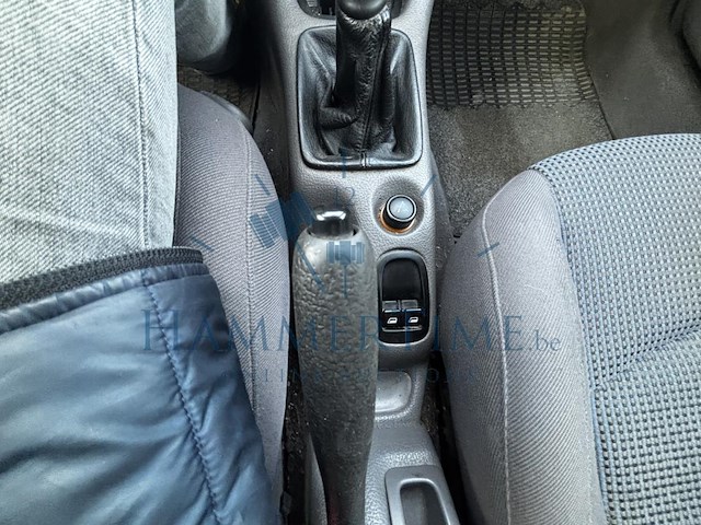 Peugeot 206 sw phase 2 1.4 hdi jbl, 2003 - afbeelding 9 van  36