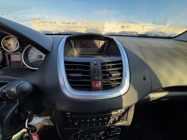 Peugeot 206+1.4i trendy, 2011 - afbeelding 3 van  23