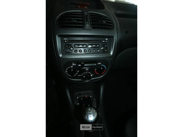Peugeot 206 - afbeelding 15 van  20
