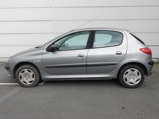 Peugeot 206 - afbeelding 1 van  15