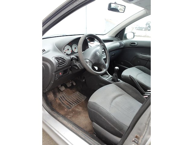 Peugeot 206 - afbeelding 14 van  15
