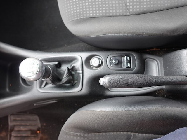 Peugeot 206 - afbeelding 5 van  13