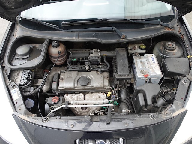Peugeot 206 - afbeelding 8 van  13