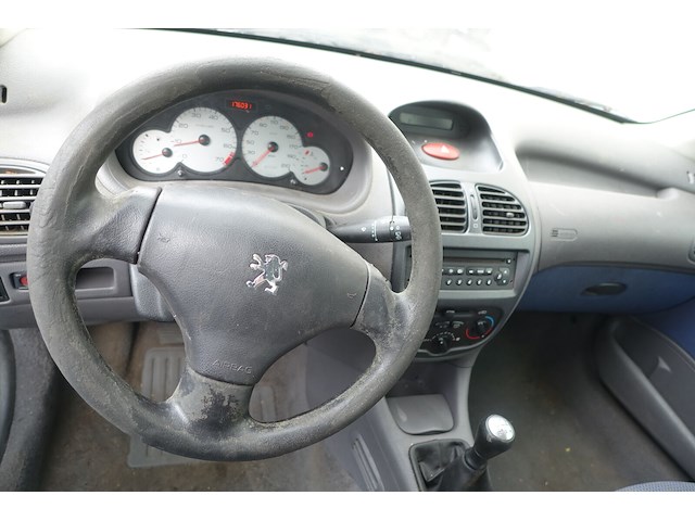 Peugeot 206 - afbeelding 7 van  11