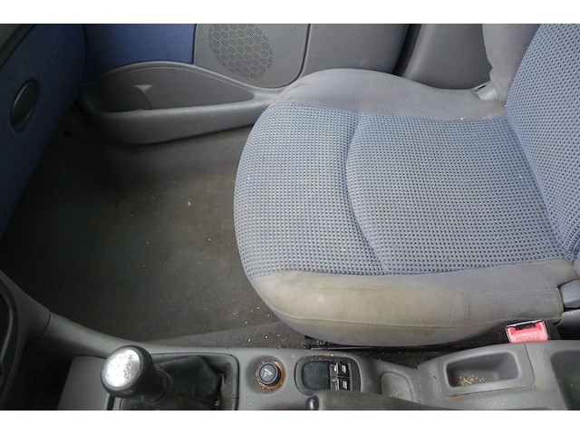 Peugeot 206 - afbeelding 10 van  11