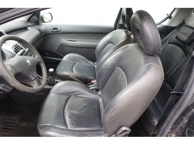 Peugeot 206 - afbeelding 10 van  11