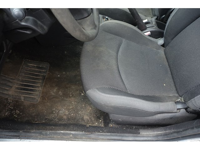 Peugeot 206 - afbeelding 6 van  9