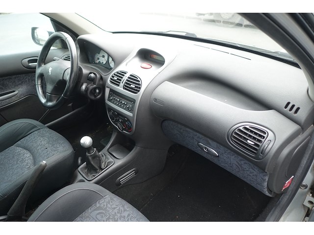 Peugeot 206 - afbeelding 9 van  10