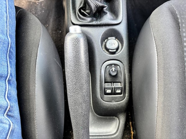 Peugeot 206 - afbeelding 9 van  34
