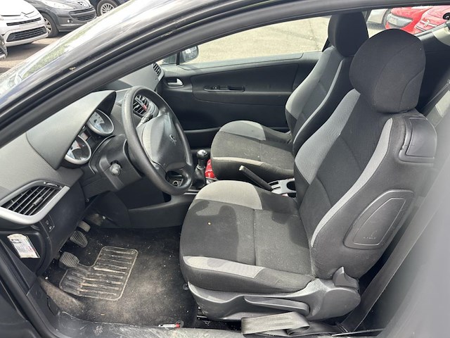 Peugeot 207 1.4i 16v trendy,2007 - afbeelding 25 van  27