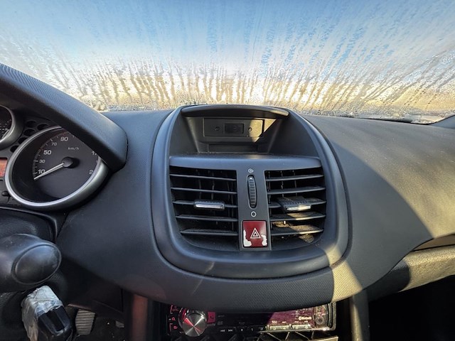 Peugeot 207 1.4i 16v urban, 2007 - afbeelding 2 van  25