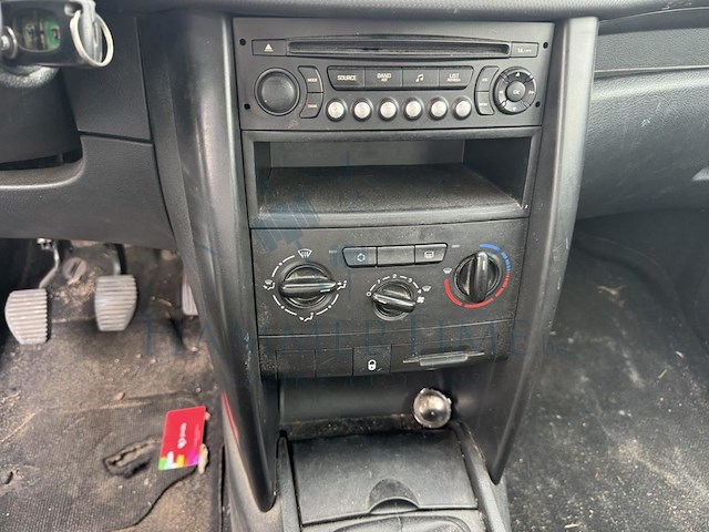 Peugeot 207 1.4i 16v urban, 2007 - afbeelding 8 van  34