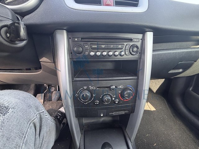 Peugeot 207 1.4i active, 2011 - afbeelding 6 van  28