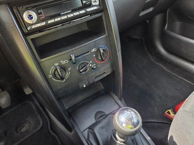Peugeot 207 1.4i urban, 2007 - afbeelding 20 van  38