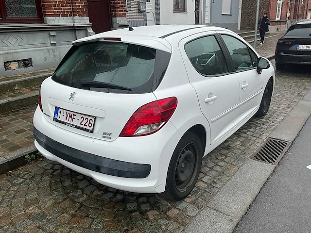 Peugeot 207 /2011 / 190427km / 1,6 hdi - afbeelding 3 van  18