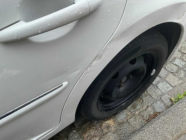 Peugeot 207 /2011 / 190427km / 1,6 hdi - afbeelding 7 van  18