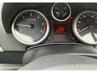 Peugeot 207 /2011 / 190427km / 1,6 hdi - afbeelding 9 van  18